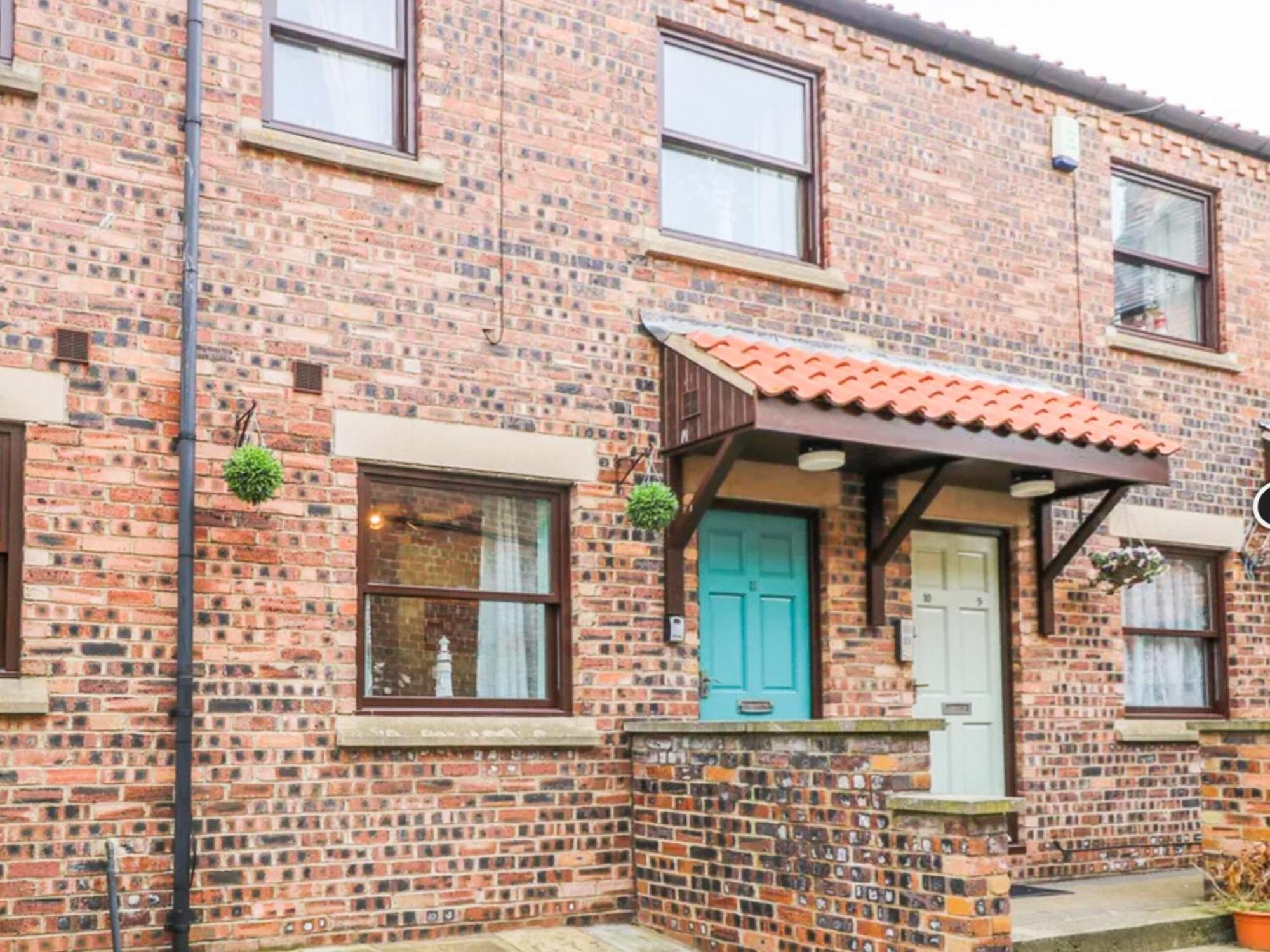 Whitby Sands Exterior foto